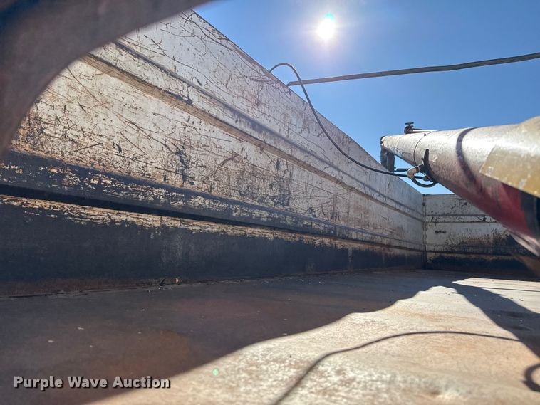 image for item EP2843 1974 Chevrolet C60 grain truck