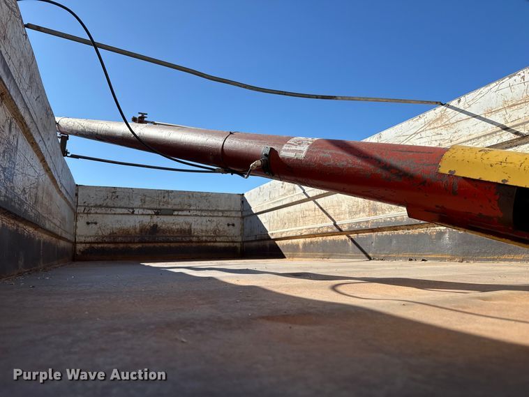 image for item EP2843 1974 Chevrolet C60 grain truck