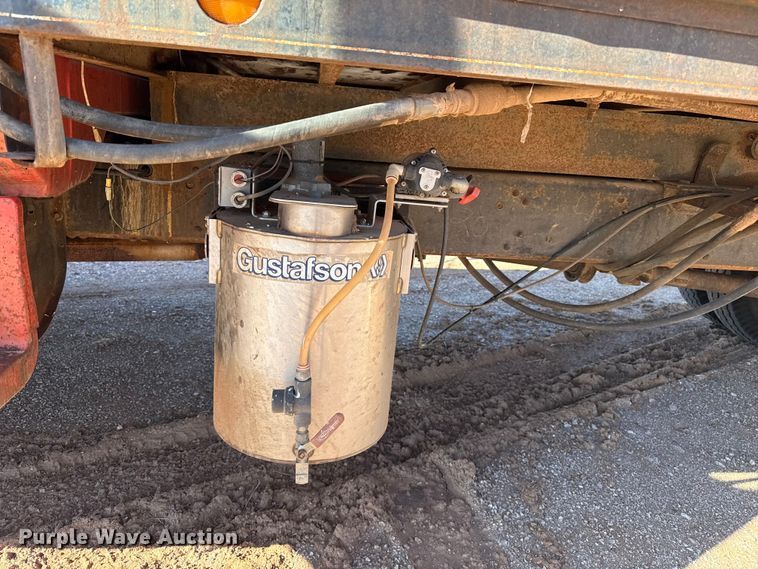 image for item EP2843 1974 Chevrolet C60 grain truck