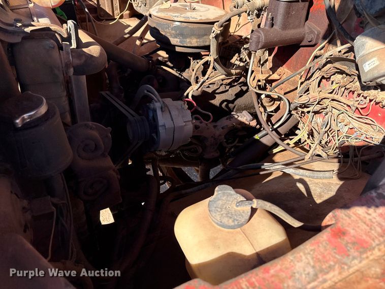 image for item EP2843 1974 Chevrolet C60 grain truck