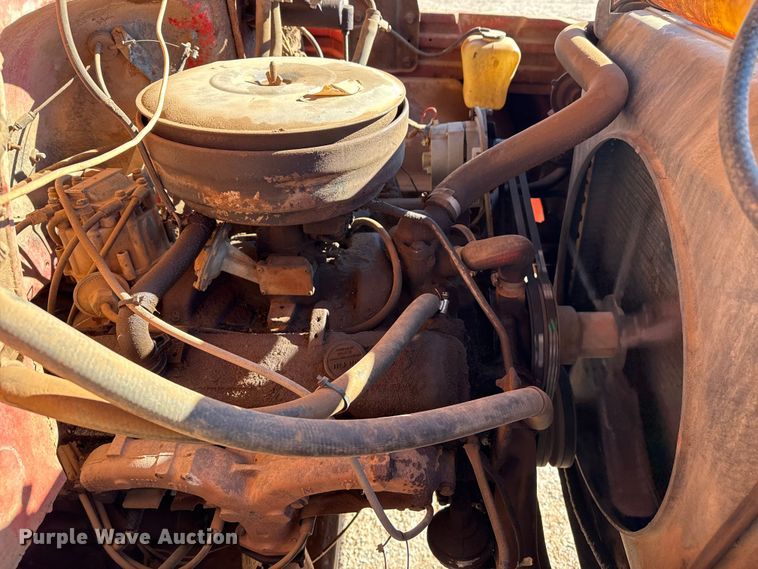 image for item EP2843 1974 Chevrolet C60 grain truck