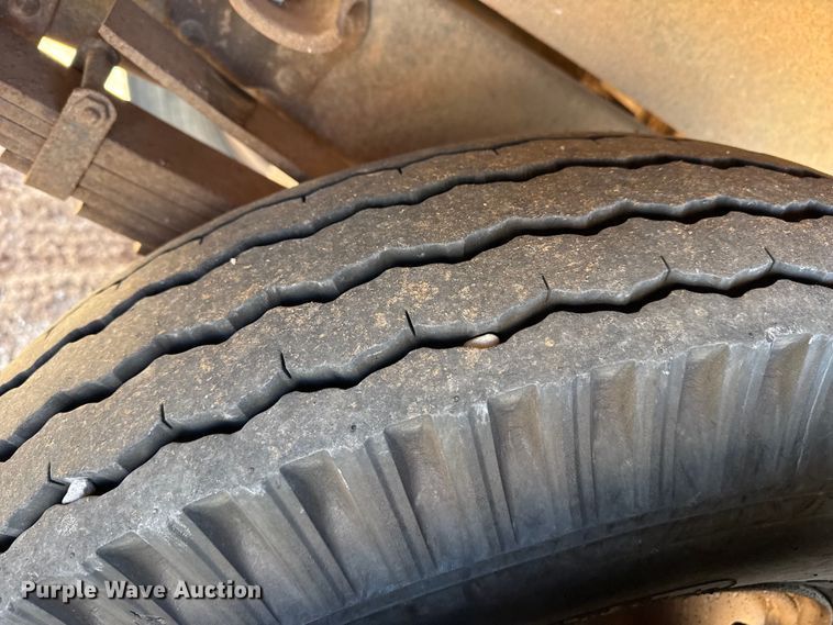 image for item EP2843 1974 Chevrolet C60 grain truck