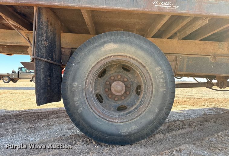 image for item EP2843 1974 Chevrolet C60 grain truck