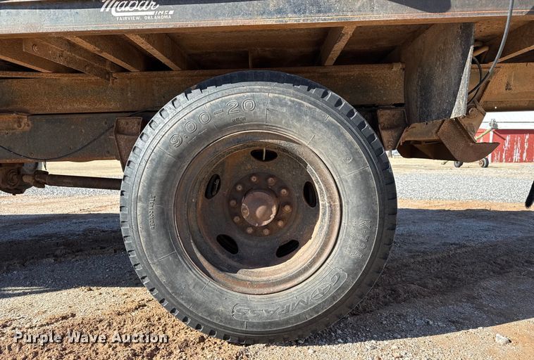 image for item EP2843 1974 Chevrolet C60 grain truck