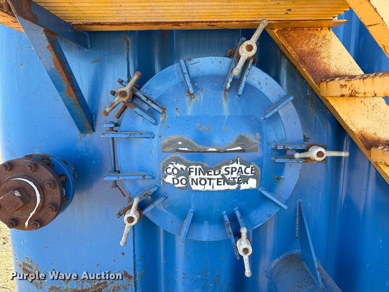 image for item EP2844 Dragon tank trailer