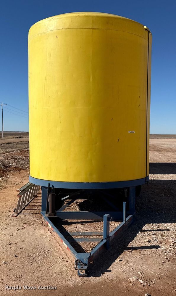 image for item EP2845 Nurse tank trailer