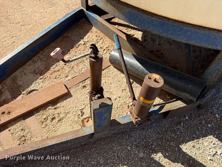 image for item EP2846 Nurse tank trailer