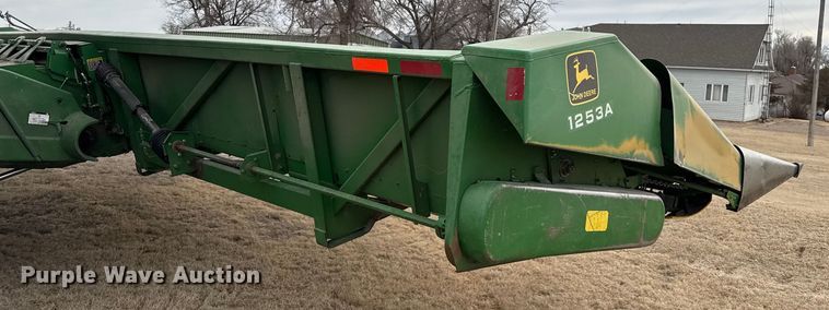 image for item EP2850 John Deere 1253A all-crop head