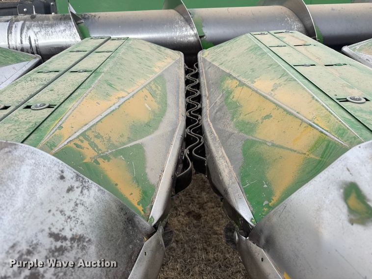 image for item EP2850 John Deere 1253A all-crop head