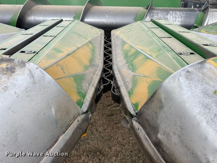 image for item EP2850 John Deere 1253A all-crop head