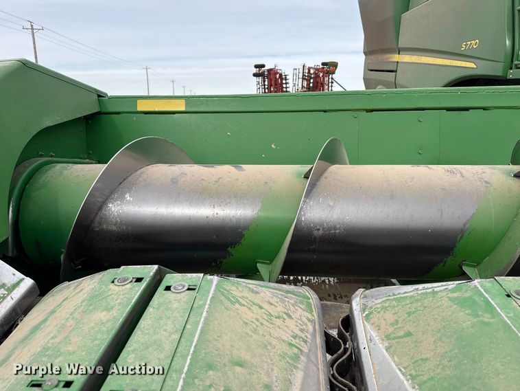 image for item EP2850 John Deere 1253A all-crop head