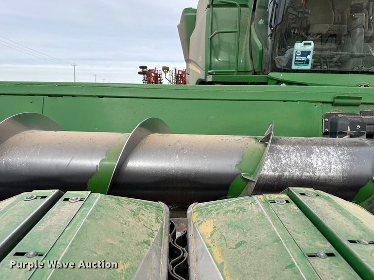 image for item EP2850 John Deere 1253A all-crop head