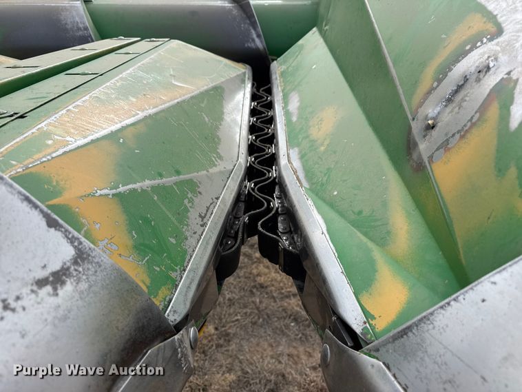 image for item EP2853 John Deere 1253A all-crop head