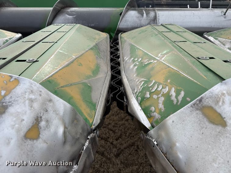 image for item EP2853 John Deere 1253A all-crop head