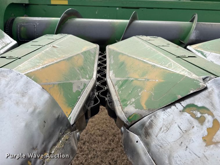 image for item EP2853 John Deere 1253A all-crop head