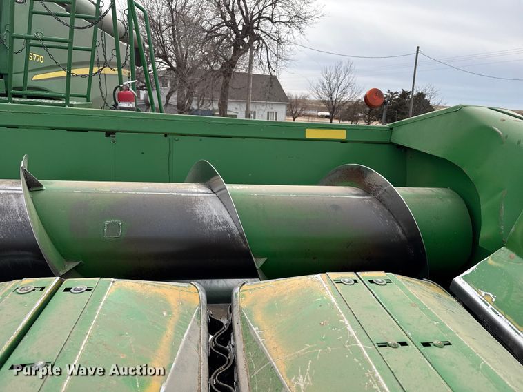 image for item EP2853 John Deere 1253A all-crop head