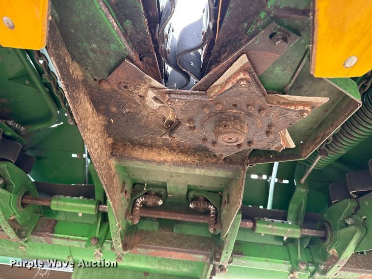 image for item EP2853 John Deere 1253A all-crop head