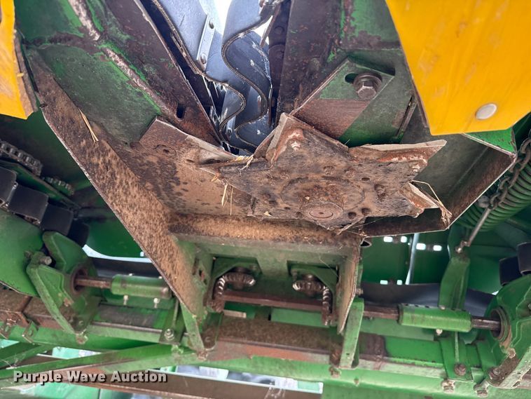 image for item EP2853 John Deere 1253A all-crop head