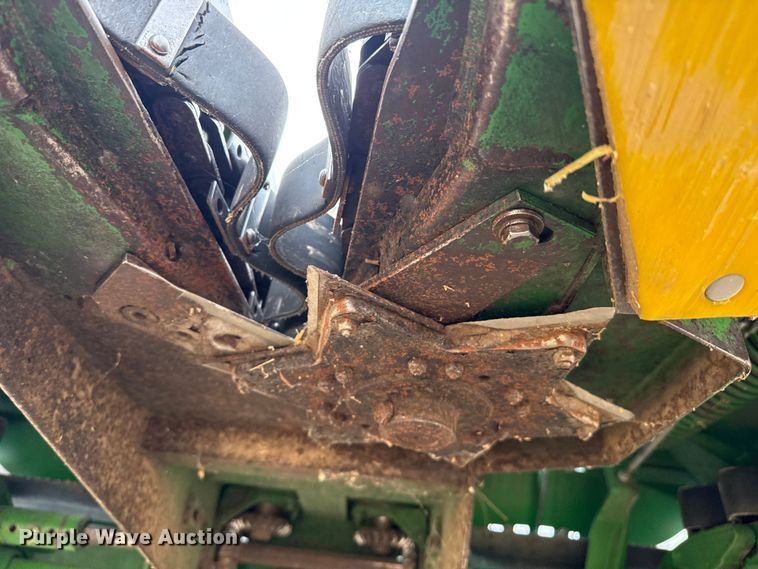 image for item EP2853 John Deere 1253A all-crop head