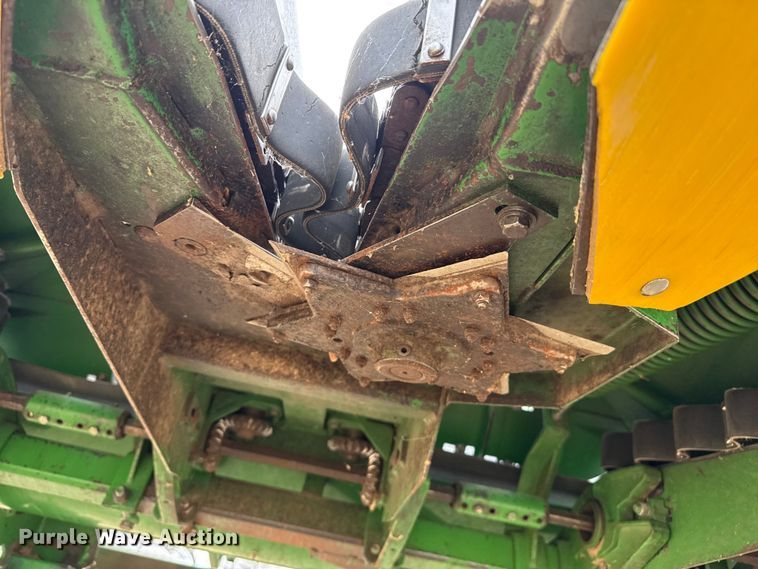 image for item EP2853 John Deere 1253A all-crop head