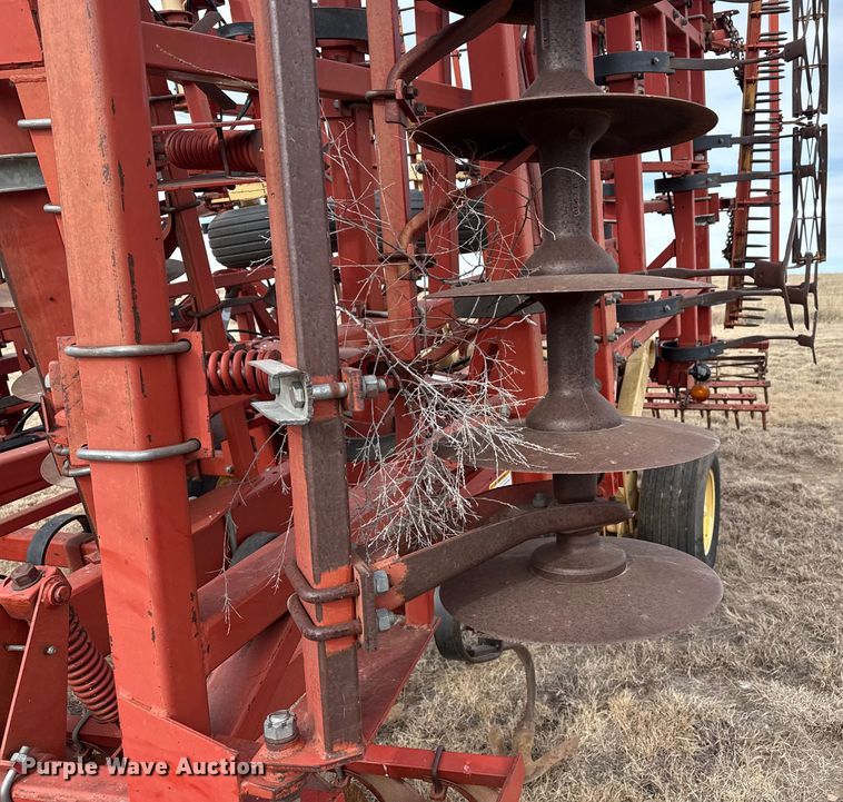 image for item EP2855 Krause field cultivator