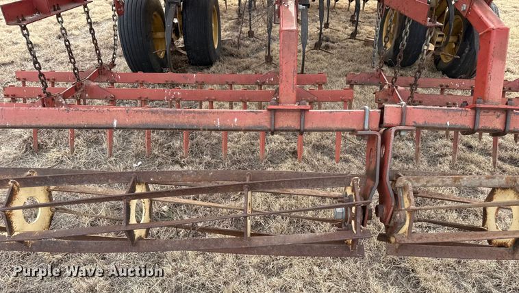 image for item EP2855 Krause field cultivator