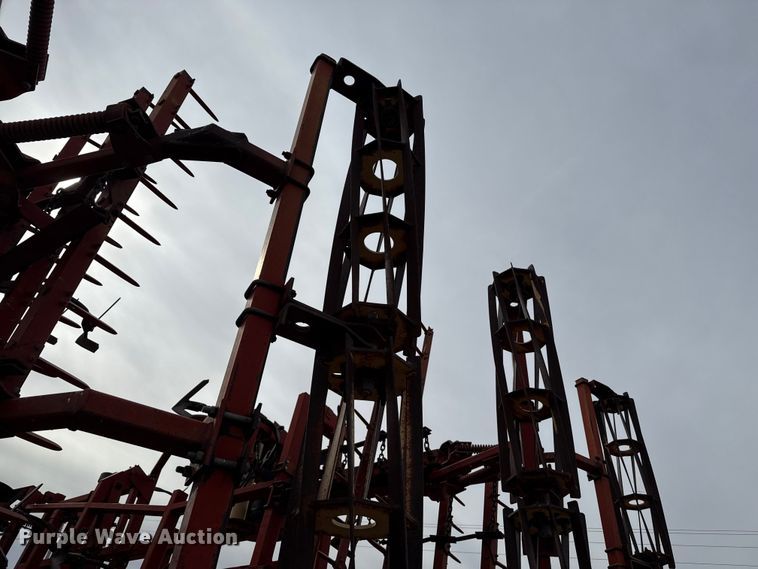 image for item EP2855 Krause field cultivator