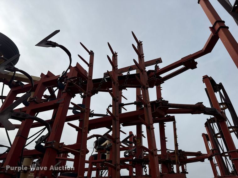 image for item EP2855 Krause field cultivator