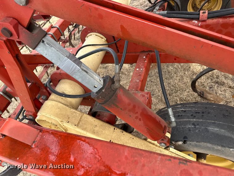 image for item EP2855 Krause field cultivator