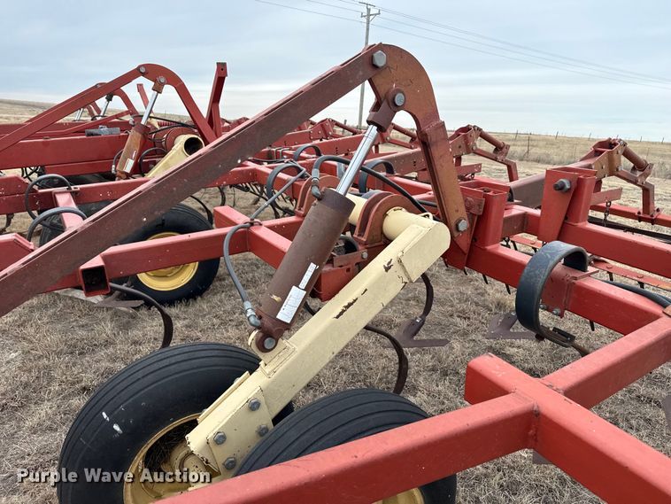 image for item EP2855 Krause field cultivator