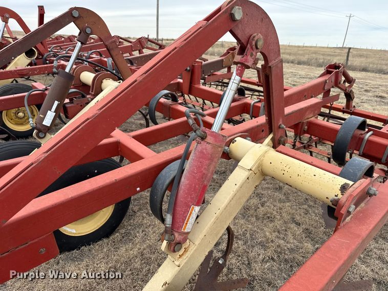 image for item EP2855 Krause field cultivator