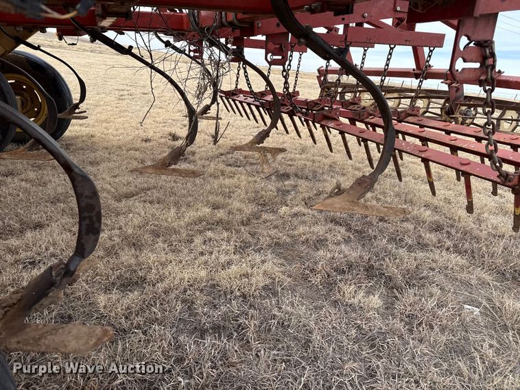 image for item EP2855 Krause field cultivator