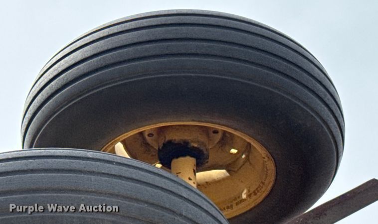 image for item EP2855 Krause field cultivator