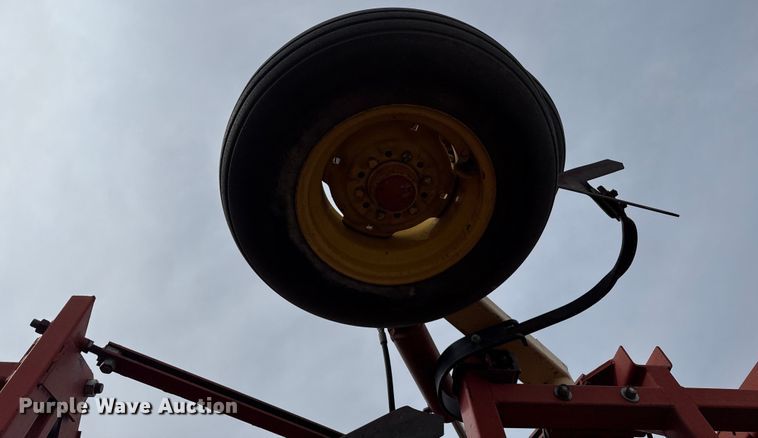 image for item EP2855 Krause field cultivator