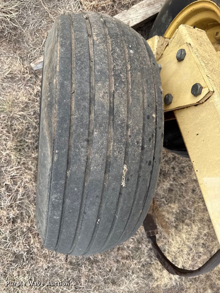 image for item EP2855 Krause field cultivator