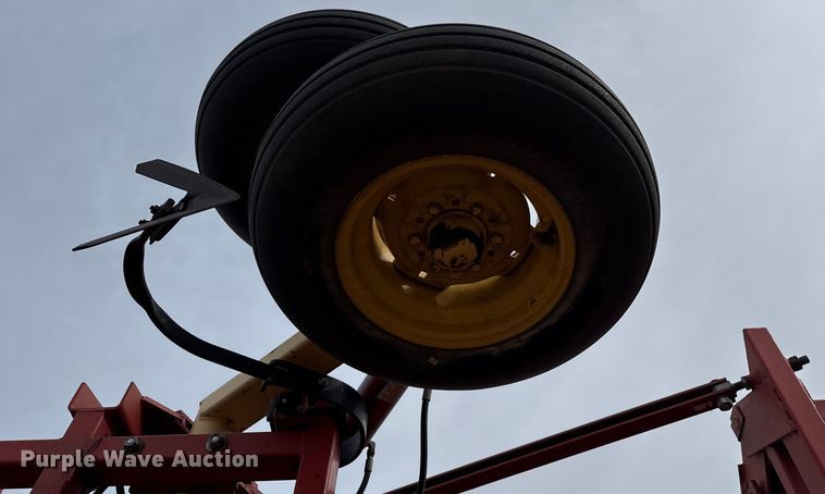 image for item EP2855 Krause field cultivator