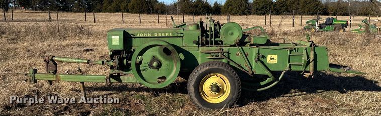 image for item ES5665 John Deere 224T small square baler
