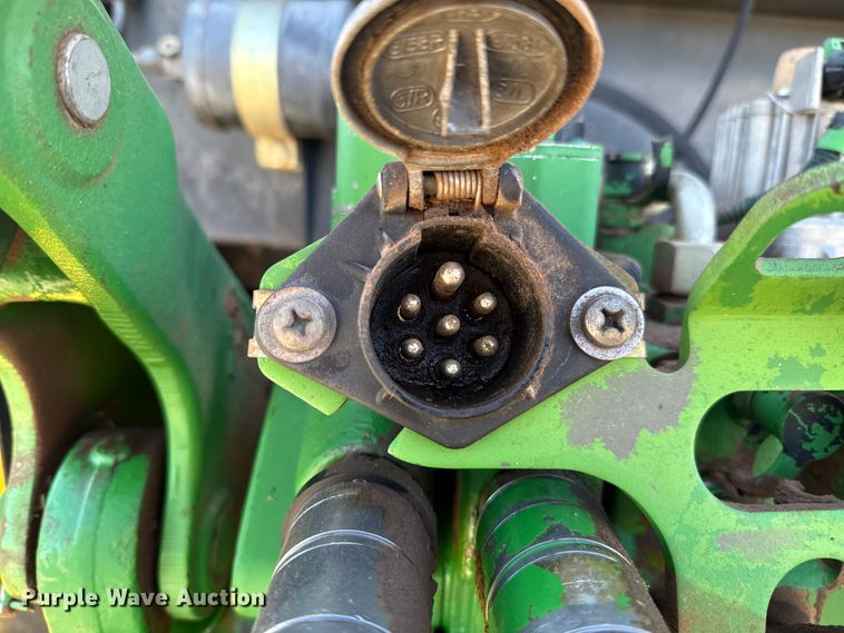 image for item ES5715 John Deere 6405 tractor