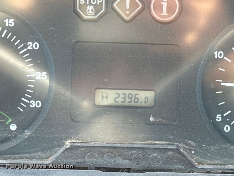 image for item ES5715 John Deere 6405 tractor