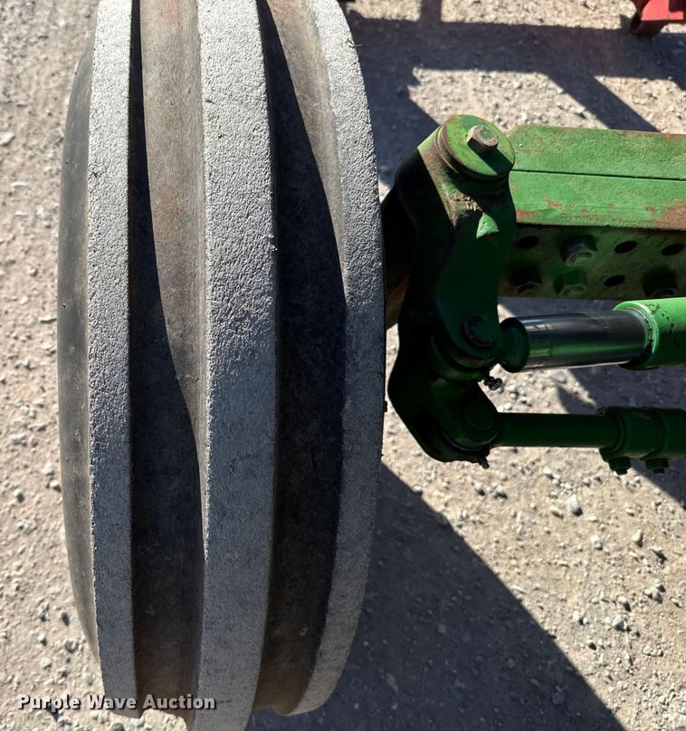 image for item ES5715 John Deere 6405 tractor