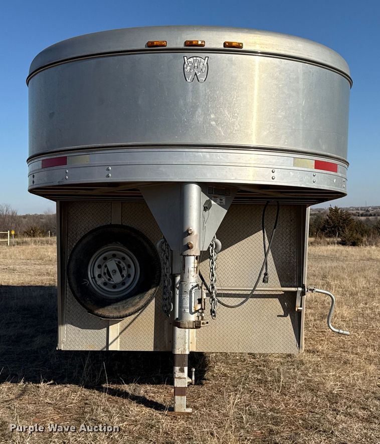image for item ES5716 2013 W-W livestock trailer