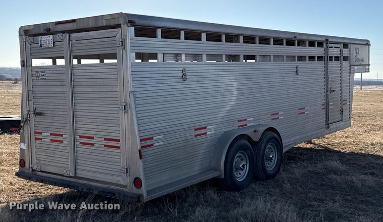 image for item ES5716 2013 W-W livestock trailer