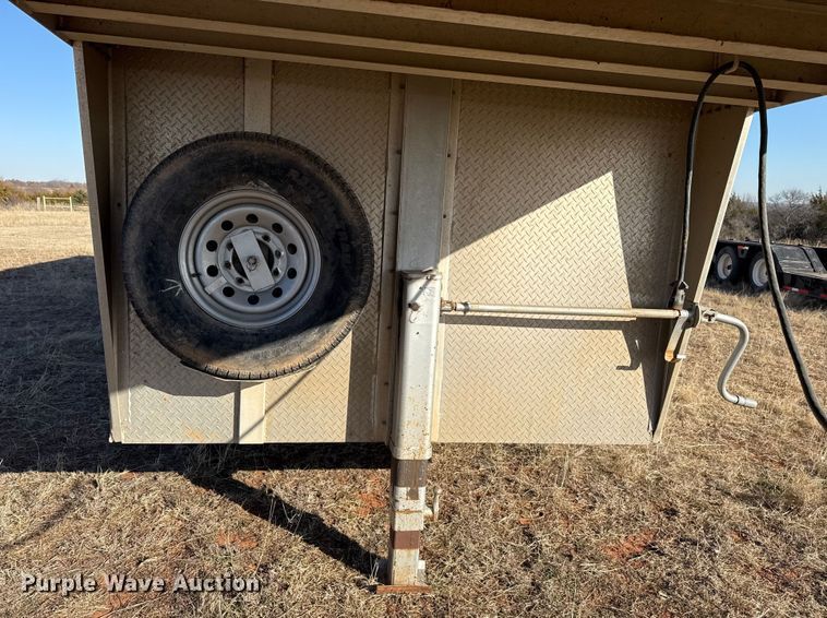 image for item ES5716 2013 W-W livestock trailer