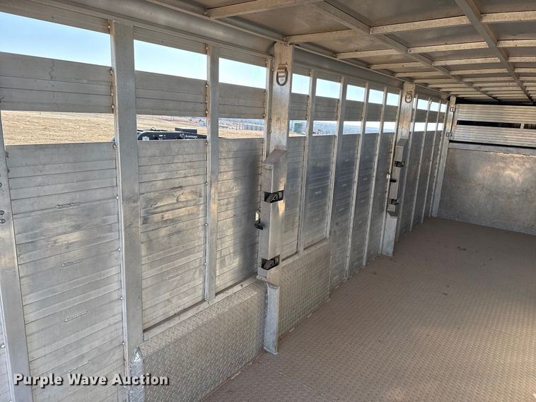 image for item ES5716 2013 W-W livestock trailer