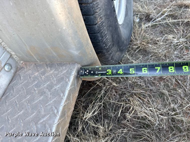 image for item ES5716 2013 W-W livestock trailer