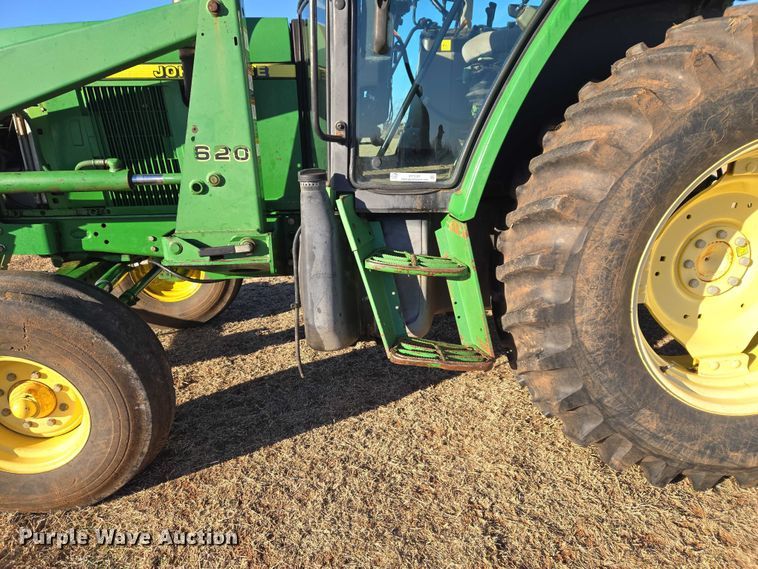 image for item ET1167 2001 John Deere 6405 tractor