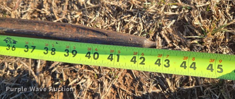 image for item ET1167 2001 John Deere 6405 tractor