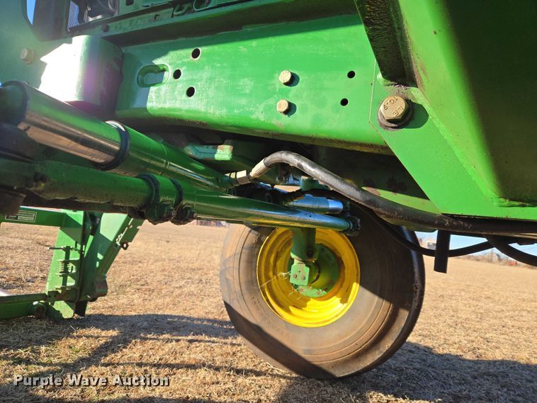 image for item ET1167 2001 John Deere 6405 tractor