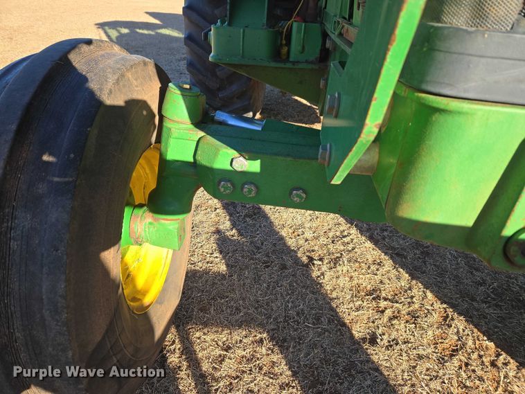 image for item ET1167 2001 John Deere 6405 tractor