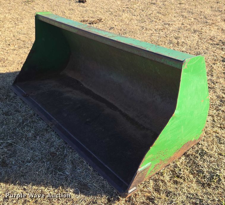 image for item ET1167 2001 John Deere 6405 tractor